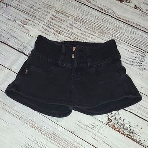 Beverly Jeans Black Shorts